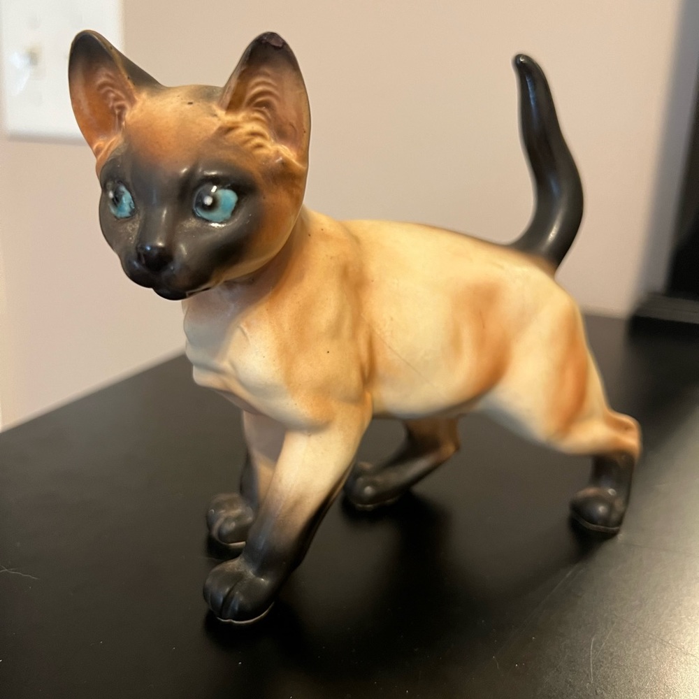Lefton Siamese cat figurine mid-1950s